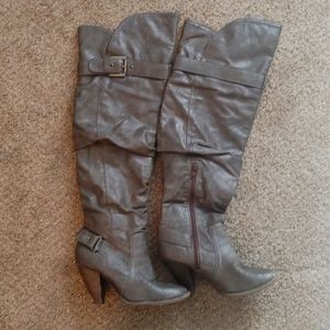 Brown knee-high heeled boot women's
